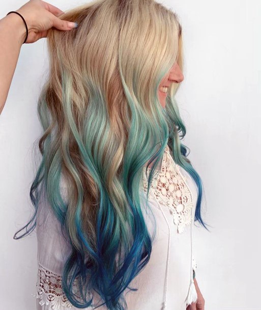 Beauteous Girls Turquoise Ombre Hairstyless