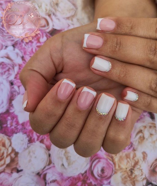 Beauteous Girls White Square Nails