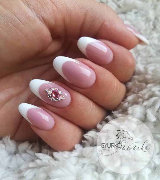 Beautiful Almond French Nail Design Ideas For Women