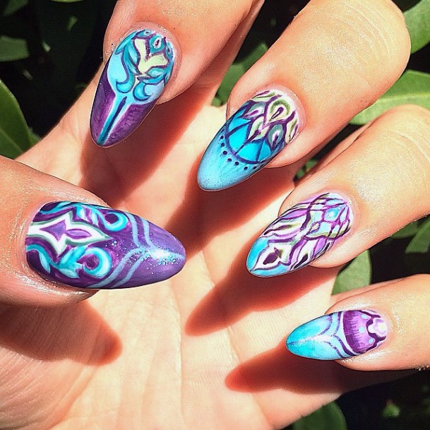 Beautiful Art Nouveau Nail Design Ideas For Women