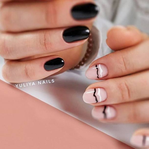 Beautiful Black Prom Nail Design Ideas For Women