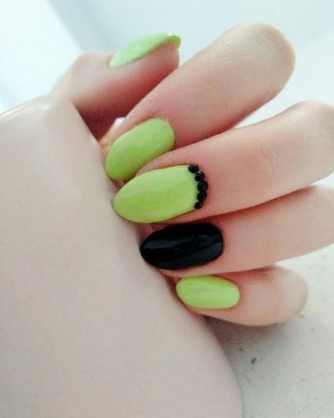 Beautiful Black With Rhinestones Nail Design Ideas For Women