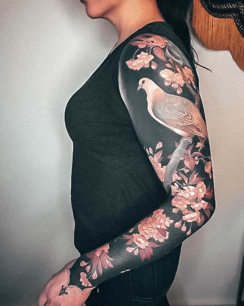 Beautiful Blackout Tattoo Design Ideas For Women