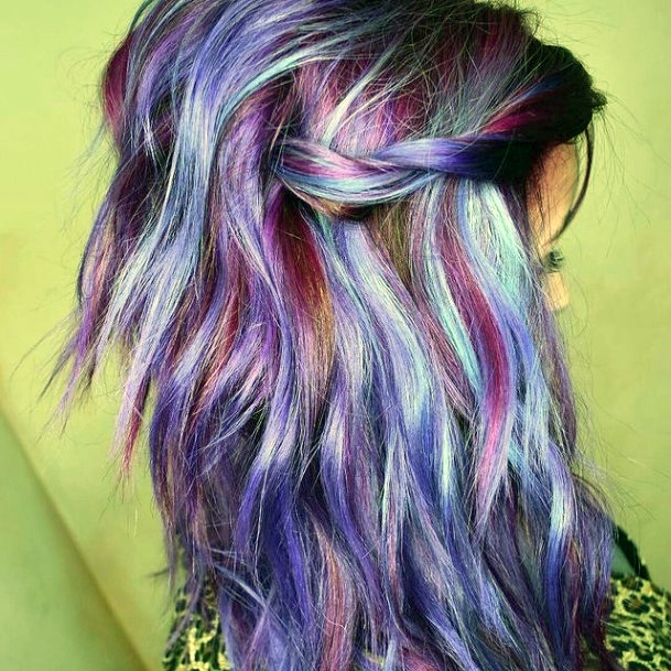 Beautiful Bright Hairstyles Design Ideas For Women