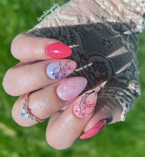 Beautiful Cherry Blossom Sakura Nail Design Ideas For Women