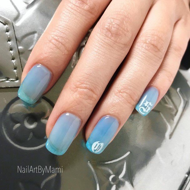 Beautiful Clear Blue Nail Design Ideas For Women