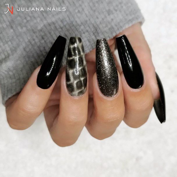 Beautiful Cool Designs Black Sparkly Nails Ideas For Women