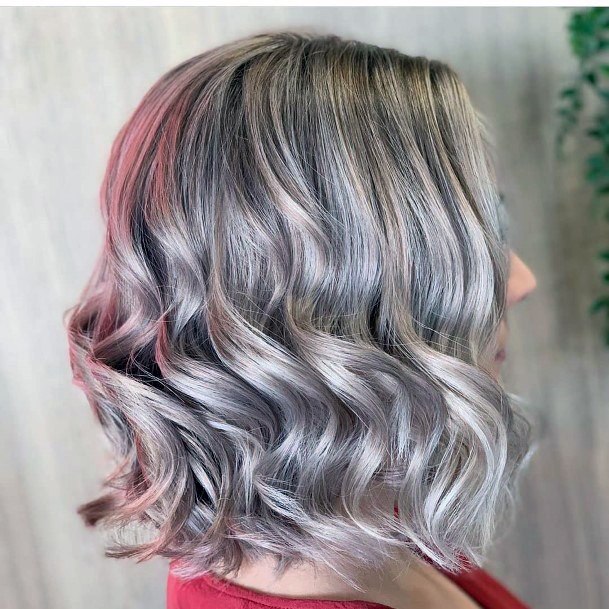 Beautiful Dual Color Glossy Grey And Pink Womens Wavy Hairstyle