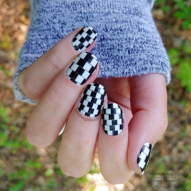 Beautiful Geometric Nail Design Ideas For Women