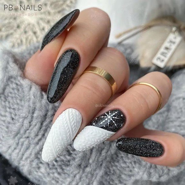 Beautiful Glamorous Nail Design Ideas For Women