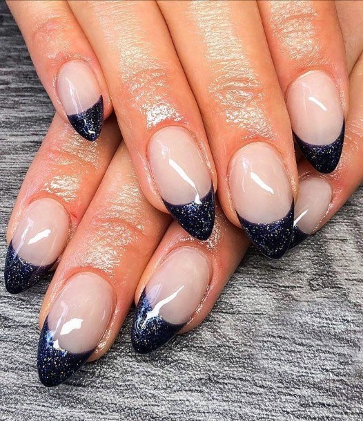 Beautiful Glitter French Tip Nail Design Ideas For Women