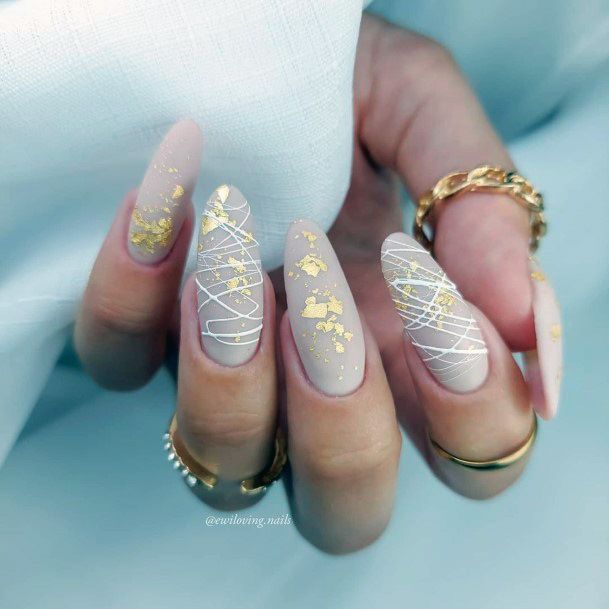 Beautiful Gold Dress Nail Design Ideas For Women