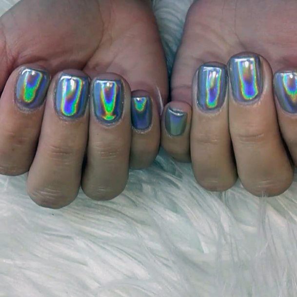 Beautiful Holographic Nail Design Ideas For Women