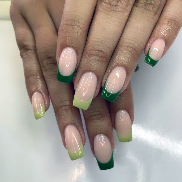 Beautiful Hunter Green Nail Design Ideas For Women