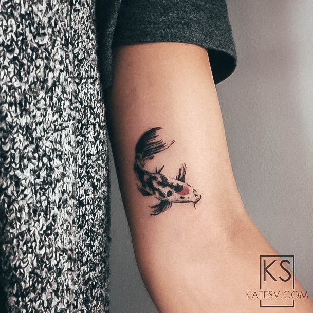 Beautiful Koi Fish Tattoo Design Ideas For Women Small