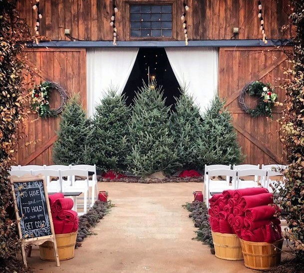 Beautiful Large Christmas Tree Backdrop Thoughtful Guest Blanket Wedding Inspiration