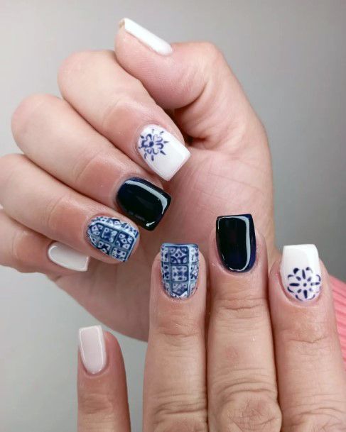 Beautiful Mexican Nail Design Ideas For Women