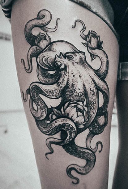 Beautiful Octopus Tattoo Design Ideas For Women Thigh