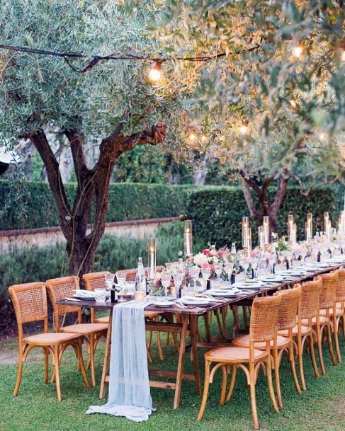 Beautiful Outdoor Greenery Spring Cute Wedding Sitting Inspiration Ideas