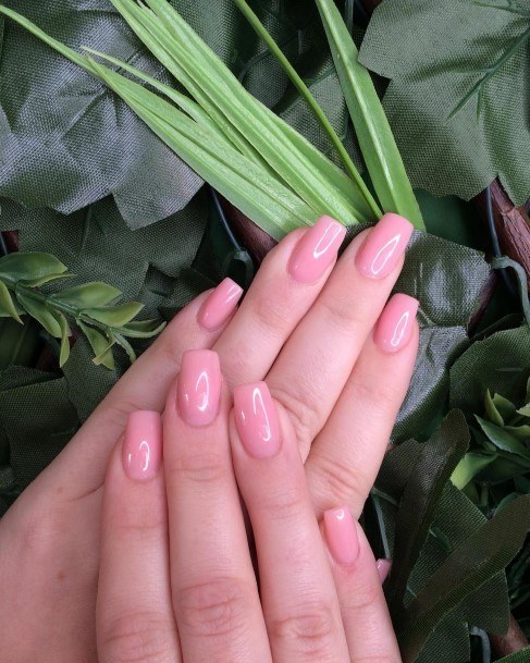 Beautiful Pale Pink Nail Design Ideas For Women