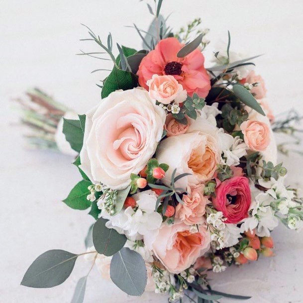 Beautiful Peachy Pink Wedding Bouquet Inspiration