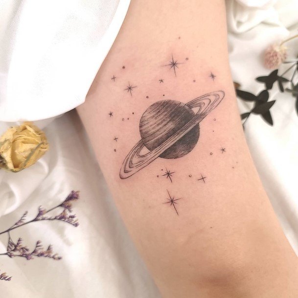 Beautiful Saturn Tattoo Design Ideas For Women