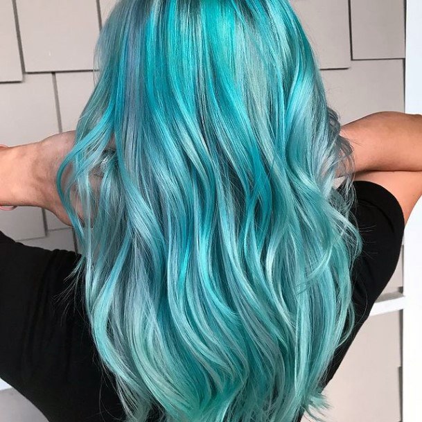 Beautiful Turquoise Ombre Hairstyles Design Ideas For Women