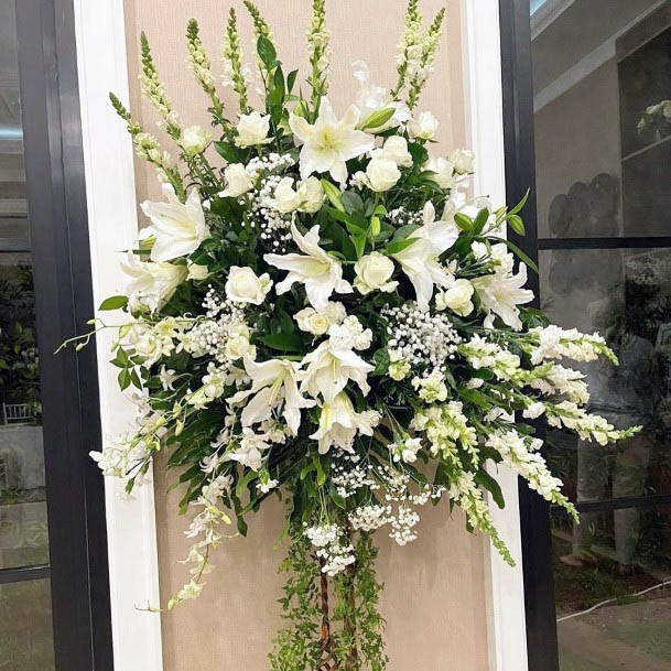 Beautiful White Wedding Flowers