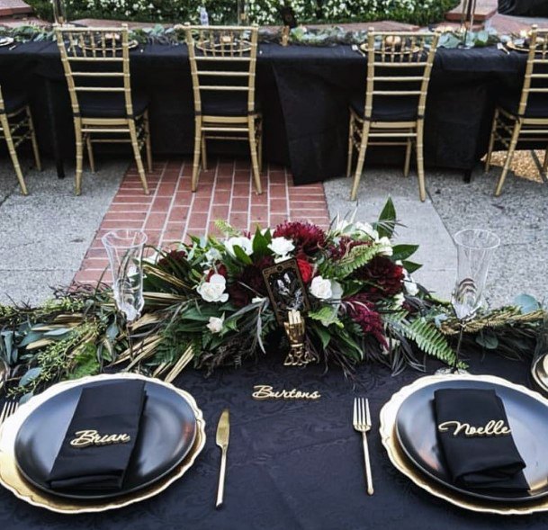 Black And Gold Table Settings With Burgundy Flowers Fall Wedding Ideas