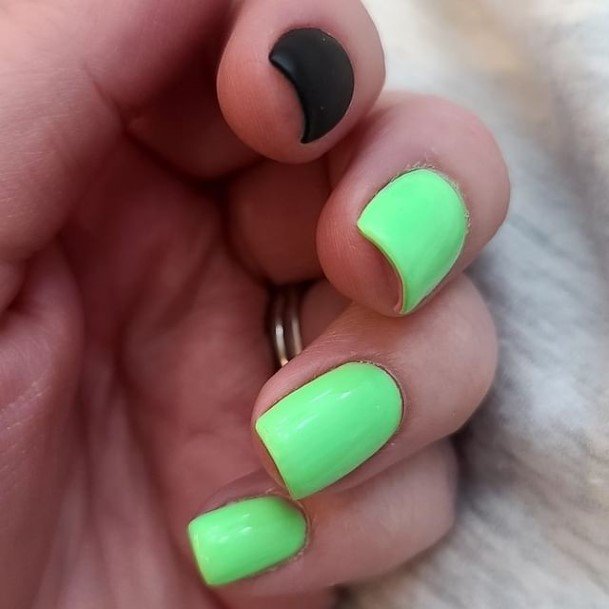 Black And Green Nail Feminine Designs