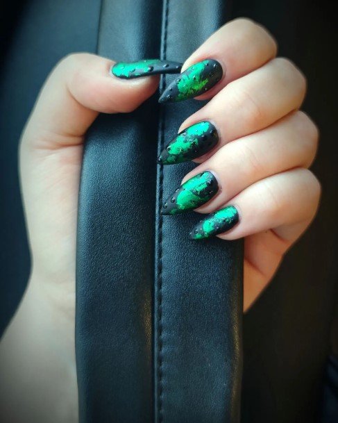 Black And Green Nails Feminine Ideas