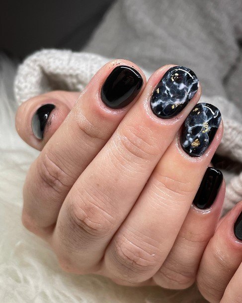 Black And White Marble Female Nail Designs