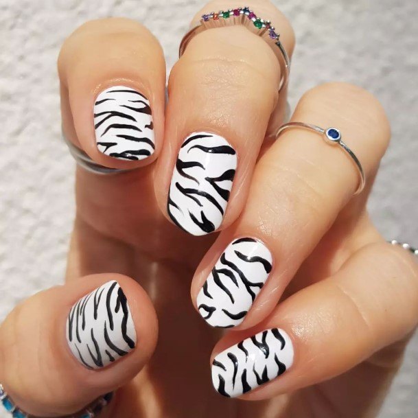 Black And White Nail Design Inspiration For Women