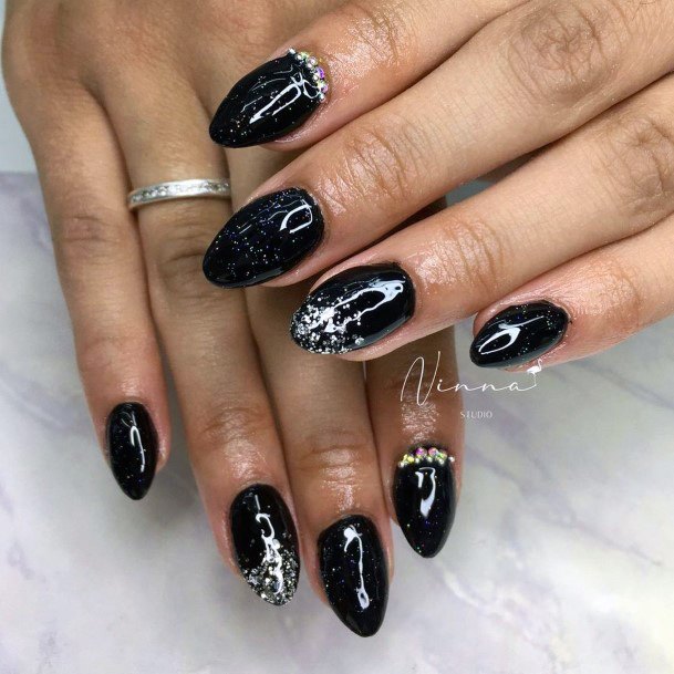 Black Dress Nail Feminine Designs