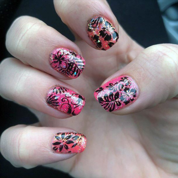 Black Henna Design With Pink Colored Sparkly Nails Tropical Women