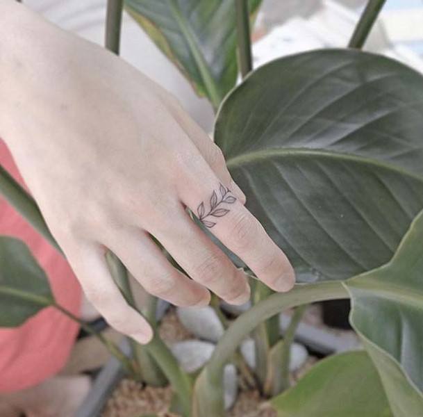 Black Leaf Band Tattoo Womens Fingers