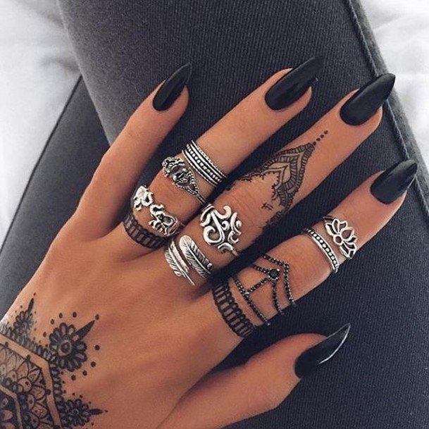 Black Oval Womens Nails