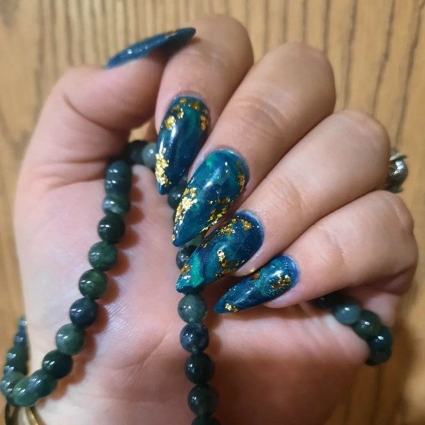 Blue And Gold Nail Feminine Designs