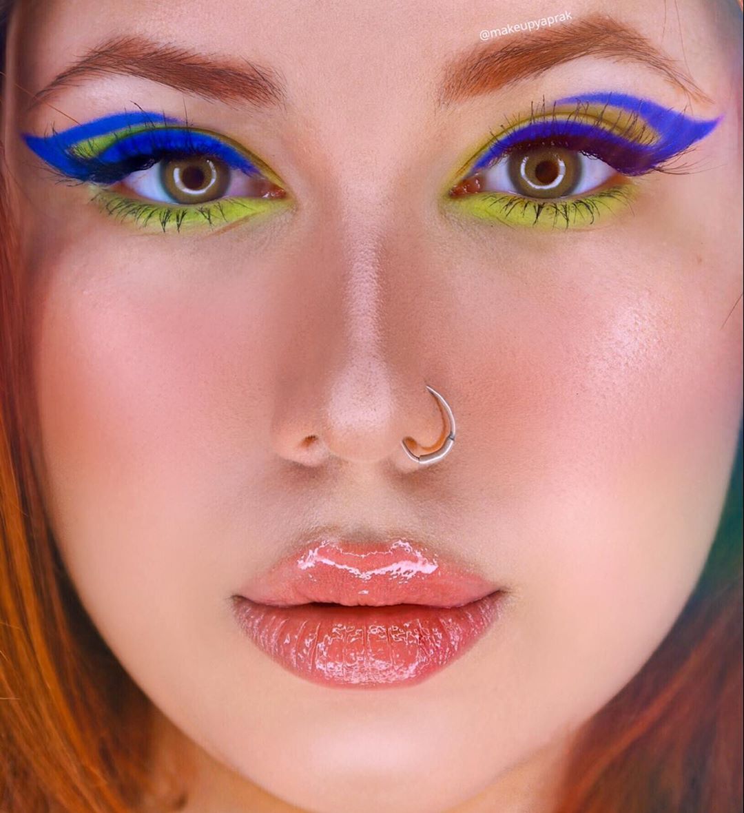 Blue And Green Eyeliner Looks For Women