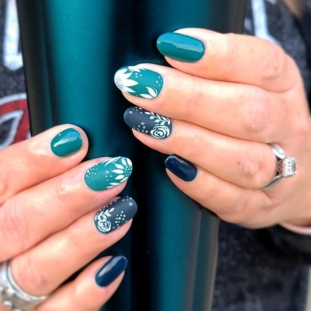 Blue And Green Female Nail Designs