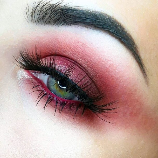 Blurred Cherry Red Eyeshadow Women