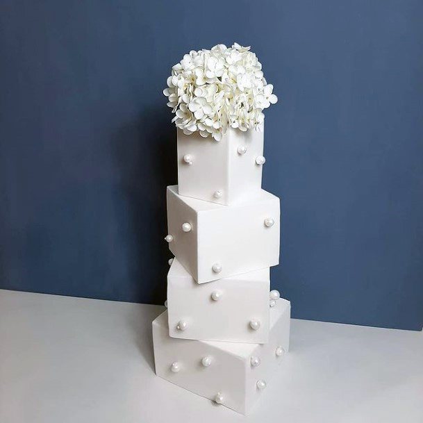 Box Type White Square Wedding Cake