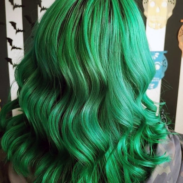 Breathtaking Green Hairstyles On Girl