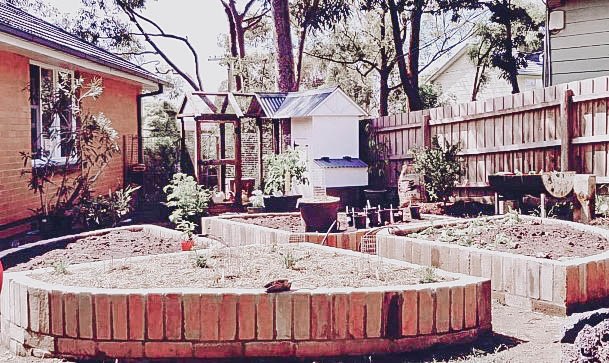 Brick Vegtable Garden Bed Ideas