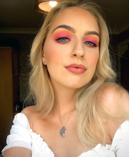 Bright Baby Pink Eyeshadow For Women