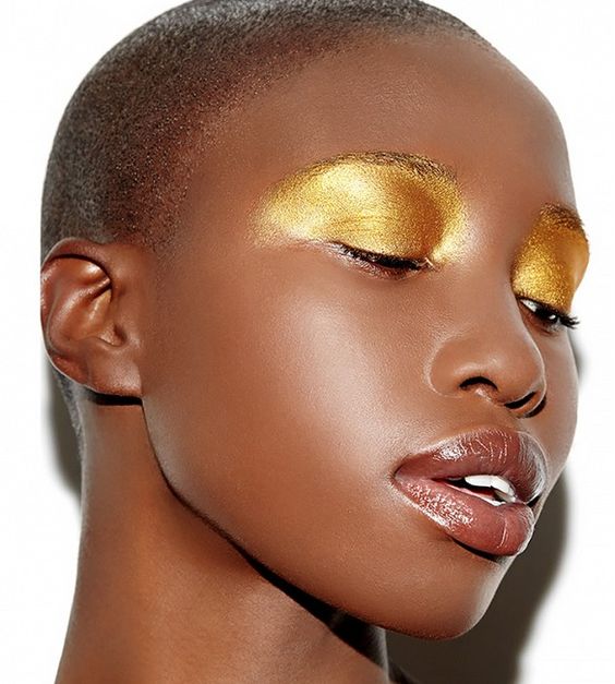 Bright Golden Eye Makeup Looks Women