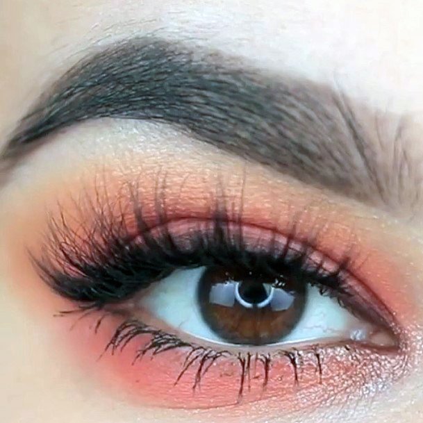 Bright Peach Eyeshadow Ideas For Women