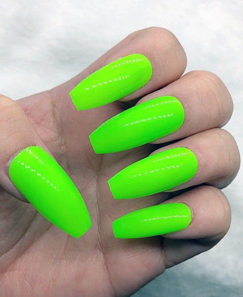 Bright Sharp Long Lime Green Painted Nails