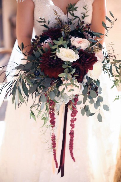 Brilliant Christmas Wedding Flowers