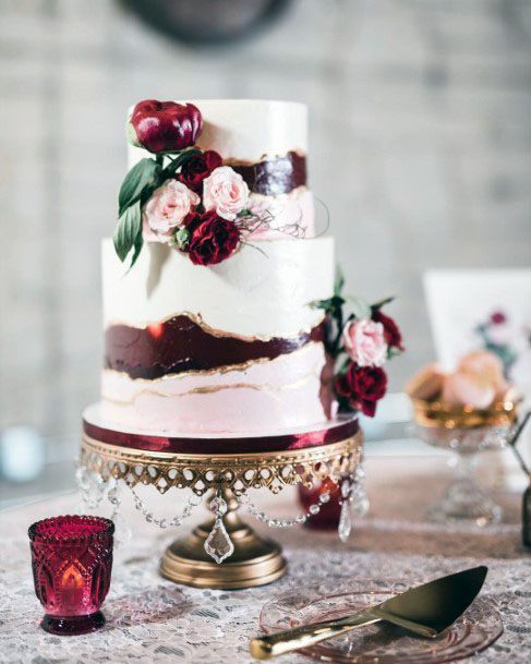 Burgundy And White Cake Wedding Decorations